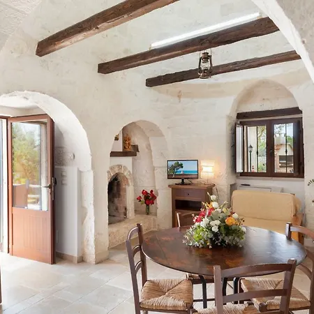 Trullo Girasole فيلة *